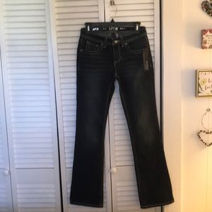 Apt. 9 Boot Cut Dark blue Bdenim with slight fading in front only.